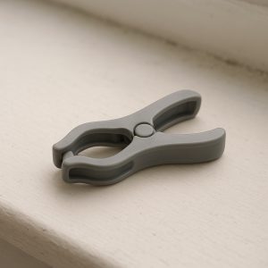 Sock washing clips
